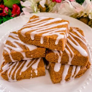 paleo vegan gluten free dairy free healthy cinnamon roll protein bars