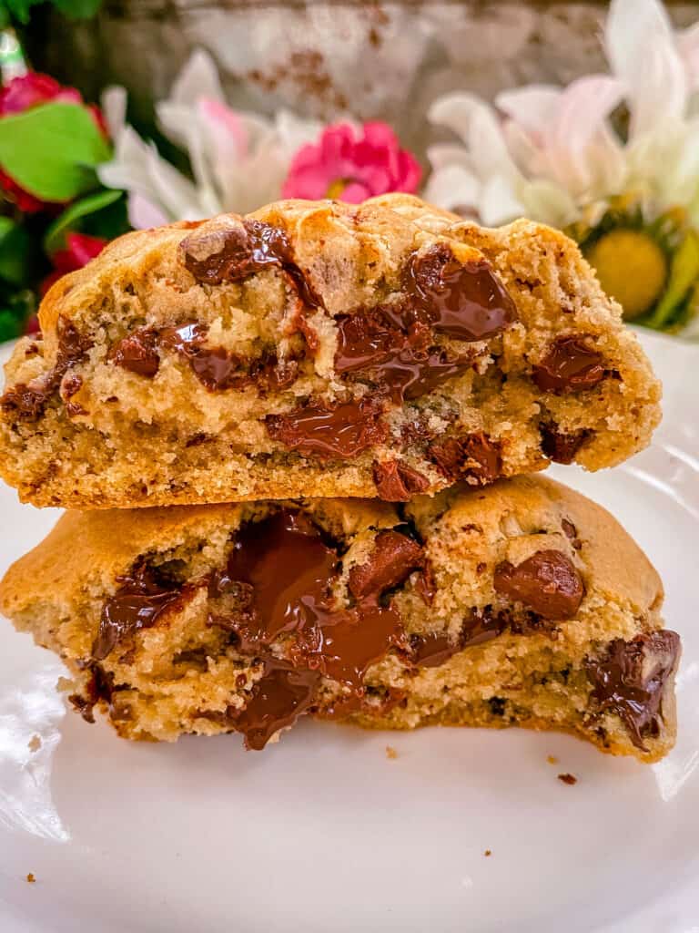 Levain Bakery Thick Chocolate Chip Cookies Recipe - Oh Sweet Basil