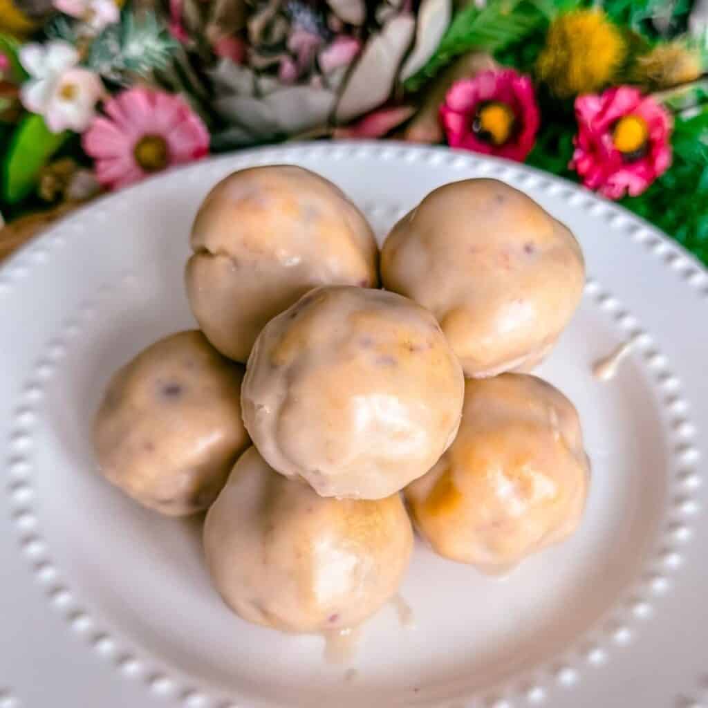 paleo gluten free dairy free refined sugar free raspberry donut holes