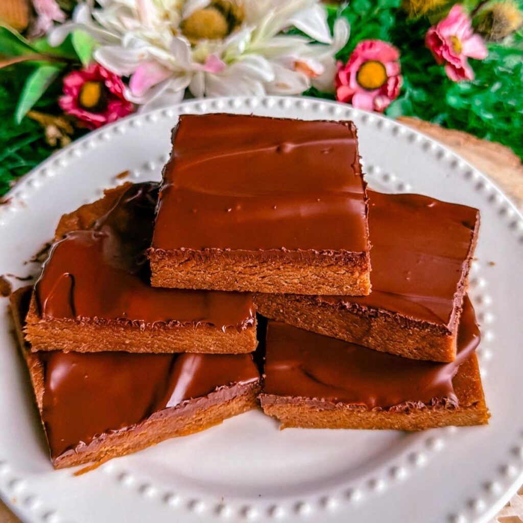 vegan gluten free dairy free peanut butter cup protein bars