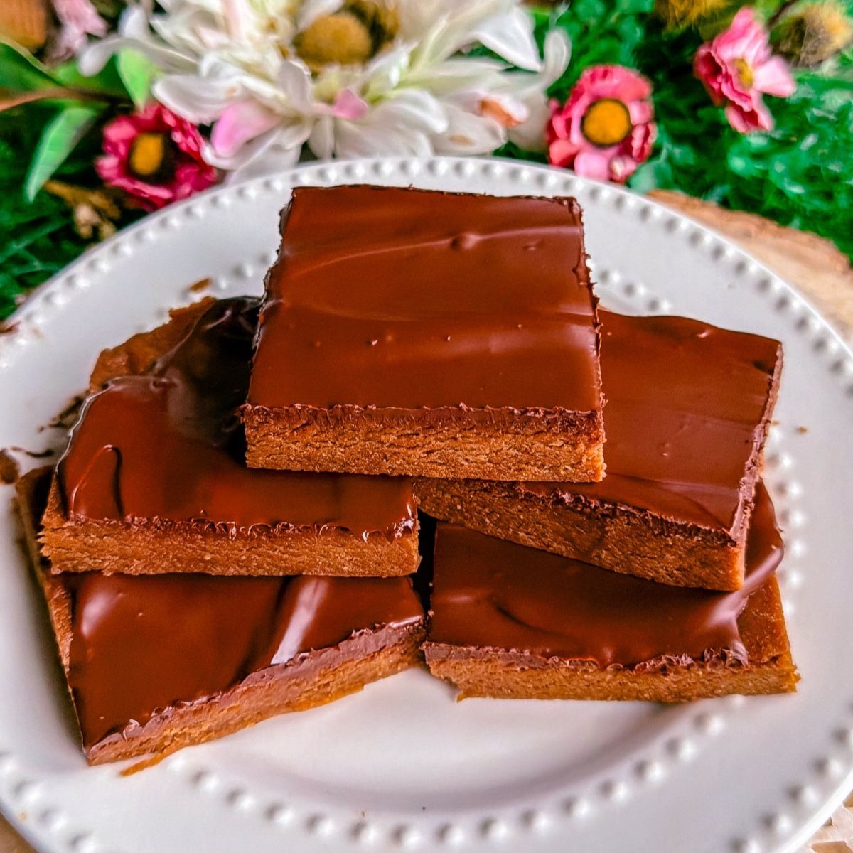 vegan gluten free dairy free peanut butter cup protein bars